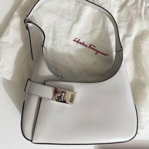 Salvatore Ferragamo Gancini Grey leather shoulder bag - excellent condition
